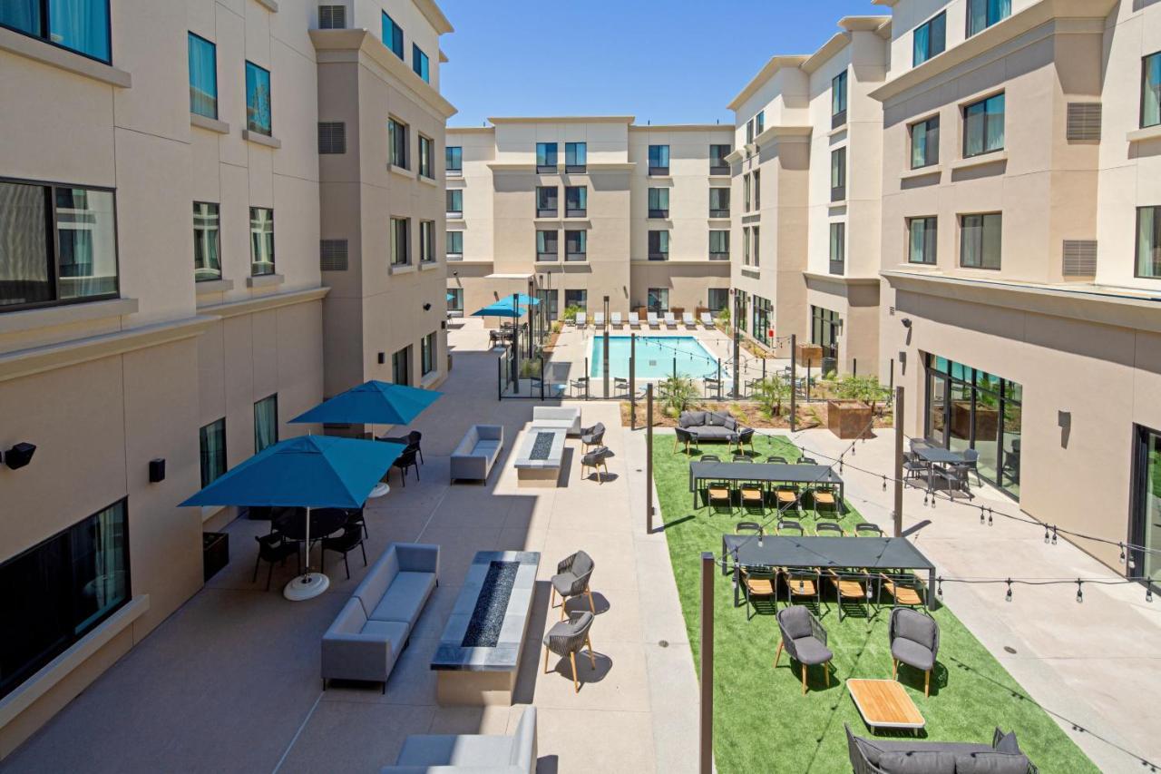 Springhill Suites By Marriott Valencia Exterior photo